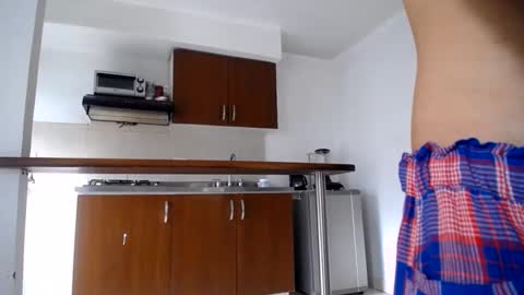 arturocontreras11 online show from April 5, 2026, 3:42 pm