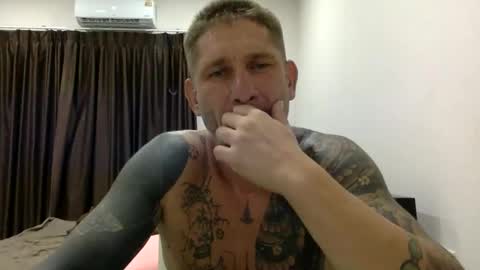 Lucash413 online show from May 16, 2026, 12:59 pm