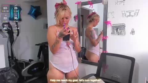 ary_ricci online show from September 24, 2025, 8:56 pm