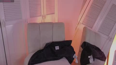 arycooper_ online show from June 26, 2026, 1:37 pm