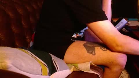 Snapshot of aschke chatting on October 30, 2025, 11:05 pm aschke online show from October 30, 2025, 11:05 pm