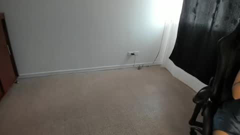 ash_smith1 online show from March 4, 2025, 8:16 pm