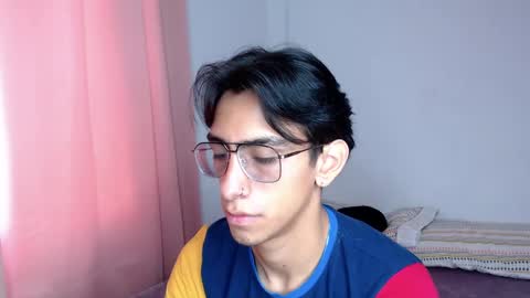 Ash online show from November 18, 2025, 12:42 pm