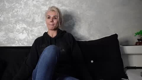 Asha online show from March 2, 2025, 3:05 pm