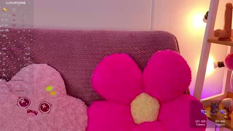 Asha  online show from December 16, 2024, 2:49 pm