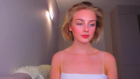 Snapshot of ashbunny_ chatting on March 3, 2025, 6:12 pm your pretty Ashley online show from March 3, 2025, 6:12 pm