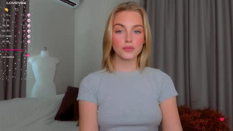 Snapshot of ashbunny_ chatting on September 13, 2025, 9:53 am your pretty Ashley online show from September 13, 2025, 9:53 am