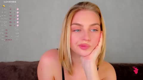 Snapshot of ashbunny_ chatting on October 23, 2025, 6:50 pm your pretty Ashley online show from October 23, 2025, 6:50 pm