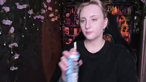 Snapshot of asheluck chatting on July 7, 2026, 6:47 am AshleyAshe online show from July 7, 2026, 6:47 am