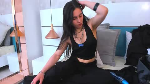 Ashkoreh online show from March 5, 2026, 10:06 pm