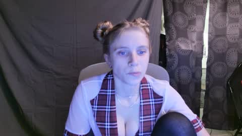 Ashlee Wolf online show from December 31, 2024, 1:04 am