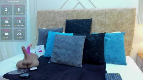 ashley online show from November 18, 2025, 2:43 pm