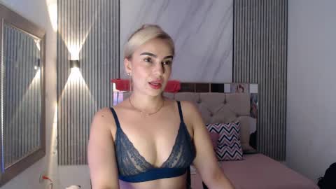 ashley__tylor online show from April 7, 2026, 1:50 am