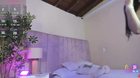 ashley_beaomunt online show from March 13, 2026, 5:19 pm