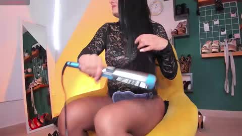 Snapshot of ashley_leon_ chatting on February 19, 2026, 2:13 pm ashley_leon_ online show from February 19, 2026, 2:13 pm