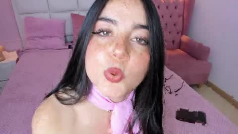 ashley_petit online show from May 5, 2026, 1:30 pm
