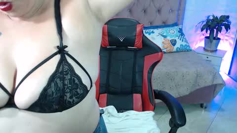  Ashley online show from February 19, 2025, 10:01 am