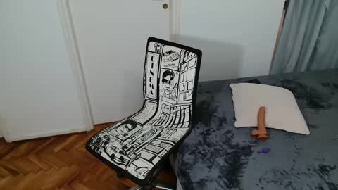 ashleyhothot online show from November 4, 2025, 6:29 pm