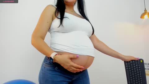 Ashley knight online show from December 2, 2024, 10:01 pm