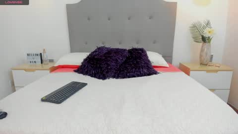 Ashley knight online show from December 9, 2024, 6:14 pm