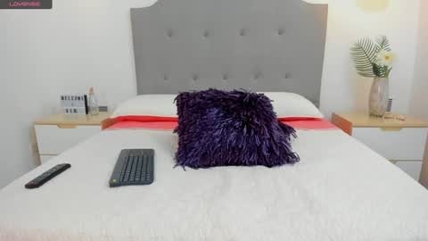 Ashley knight online show from December 13, 2024, 6:49 pm