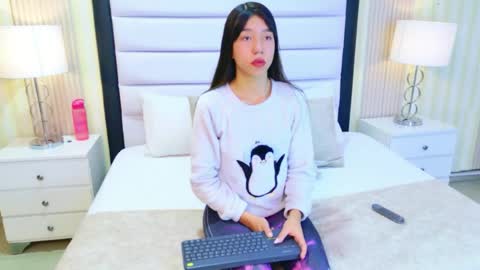 AshleyRoberh online show from May 27, 2026, 4:15 pm