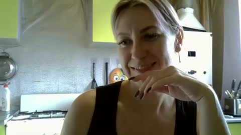 AshleyXHoney online show from September 17, 2025, 5:53 am