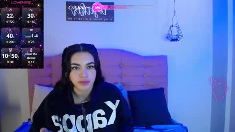 kylie online show from February 20, 2025, 3:34 am