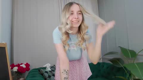 Snapshot of ashly_cherry chatting on March 27, 2026, 11:10 am ashly_cherry online show from March 27, 2026, 11:10 am