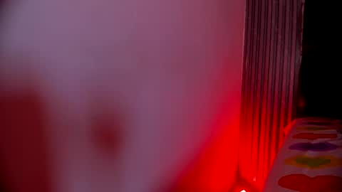 Snapshot of ashlybenison chatting on December 24, 2024, 6:44 am ashlybenison online show from December 24, 2024, 6:44 am