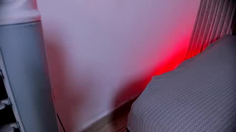 Snapshot of ashlybenison chatting on January 17, 2025, 8:13 am ashlybenison online show from January 17, 2025, 8:13 am