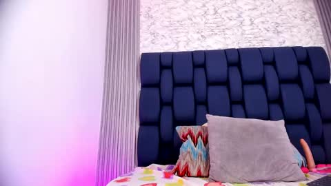 Snapshot of ashlybenison chatting on January 28, 2025, 6:05 am ashlybenison online show from January 28, 2025, 6:05 am