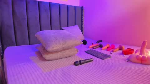 ashlye_miller_ online show from January 24, 2025, 7:08 am