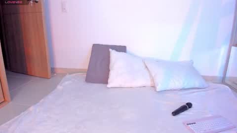 Paula Baleta  online show from June 14, 2026, 3:41 am