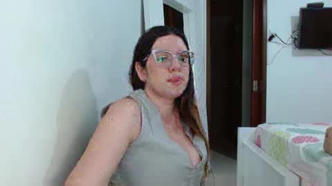 AshlyMoon online show from May 15, 2026, 11:56 pm