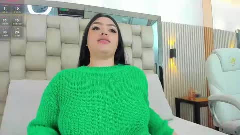 ashlyn online show from February 2, 2025, 7:35 pm