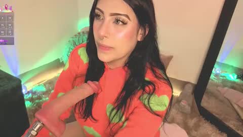 Snapshot of ashlynnlowe_ chatting on October 20, 2025, 8:31 pm Ash online show from October 20, 2025, 8:31 pm