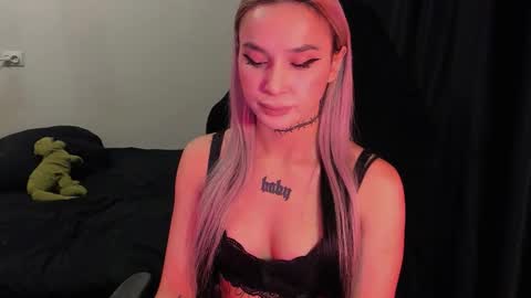 Snapshot of ashmila chatting on February 14, 2026, 6:10 am Mila online show from February 14, 2026, 6:10 am