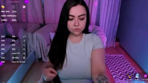 Snapshot of ashton_heidi chatting on June 19, 2026, 11:19 pm Your girlfriend online show from June 19, 2026, 11:19 pm
