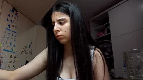 Lina online show from February 9, 2026, 12:47 am