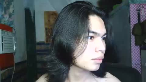 asian_babyboi online show from April 18, 2026, 7:58 pm