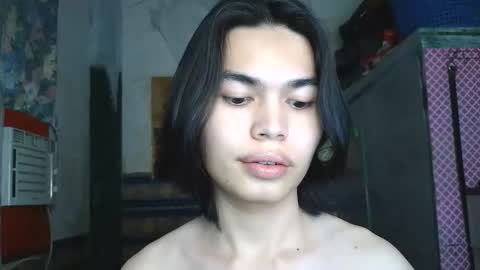 asian_babyboi online show from May 19, 2026, 12:11 pm
