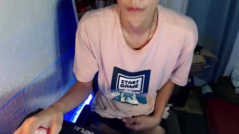 Snapshot of asian_dax chatting on January 1, 2025, 9:49 am Nacht online show from January 1, 2025, 9:49 am