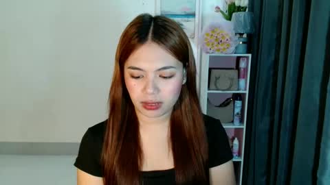 asian_enzyxx online show from March 6, 2026, 7:05 am