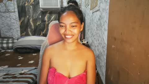 Snapshot of asian_janeth chatting on February 20, 2026, 11:27 pm im janeth single mom online show from February 20, 2026, 11:27 pm