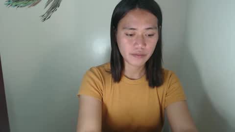 KRISTELLE online show from April 22, 2026, 1:52 am