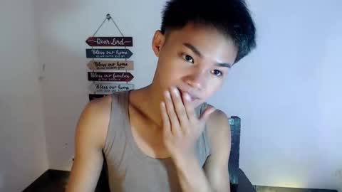 asian_lover05 online show from March 31, 2026, 1:44 pm