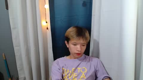 asian_macky online show from April 9, 2026, 4:23 am