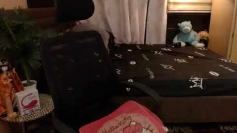 angela online show from January 23, 2025, 10:22 am