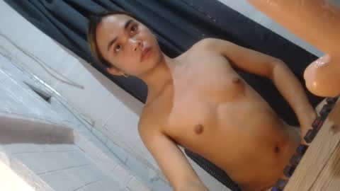 Reyshell online show from February 23, 2025, 3:24 am